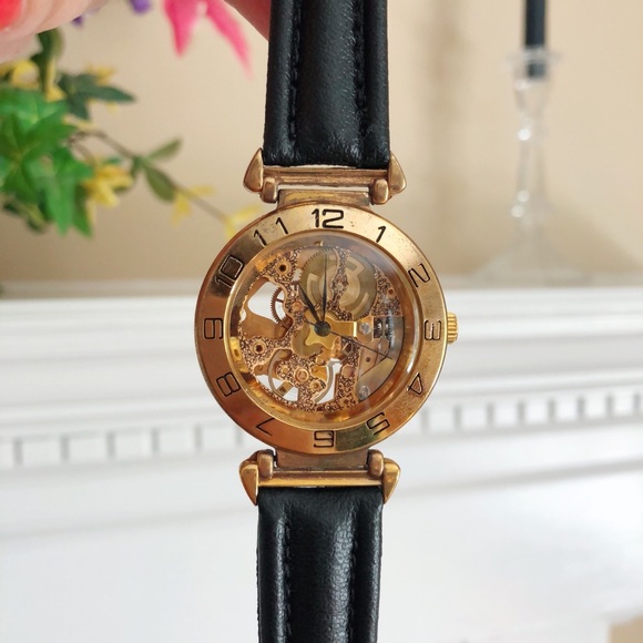 gear watch gold